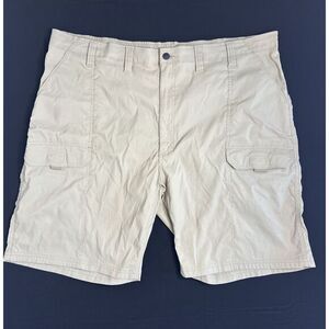 Wrangler Mens Size Regular 44 Khaki Cargo Shorts - Relaxed Fit - 100% Cotton